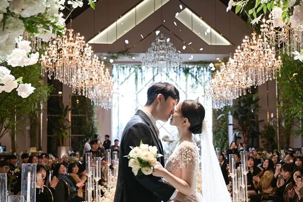 천안 베리컨벤션에서 촬영한 마리안웨딩 본식스냅 사진 1