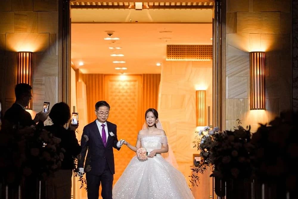 광화문 아펠가모에서 촬영한 마리안웨딩 본식스냅 사진 1