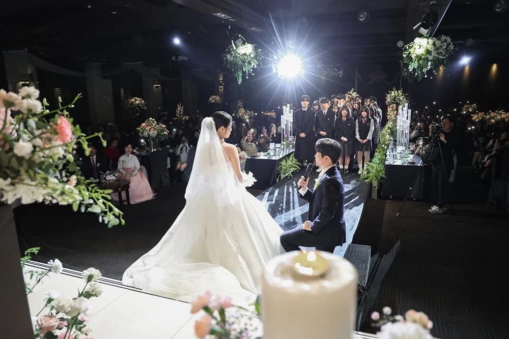 종로 HW컨벤션에서 촬영한 마리안웨딩 본식스냅 사진 1
