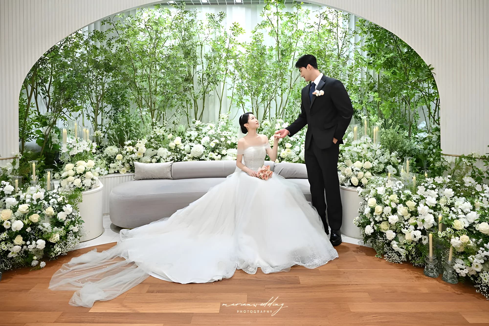 세인트메리엘에서 촬영한 마리안웨딩 본식스냅 사진 1