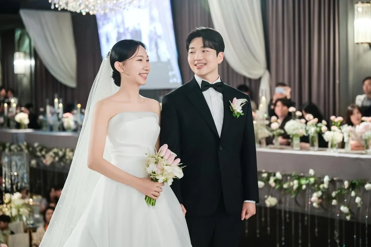 상록아트홀에서 촬영한 마리안웨딩 본식스냅 사진 1